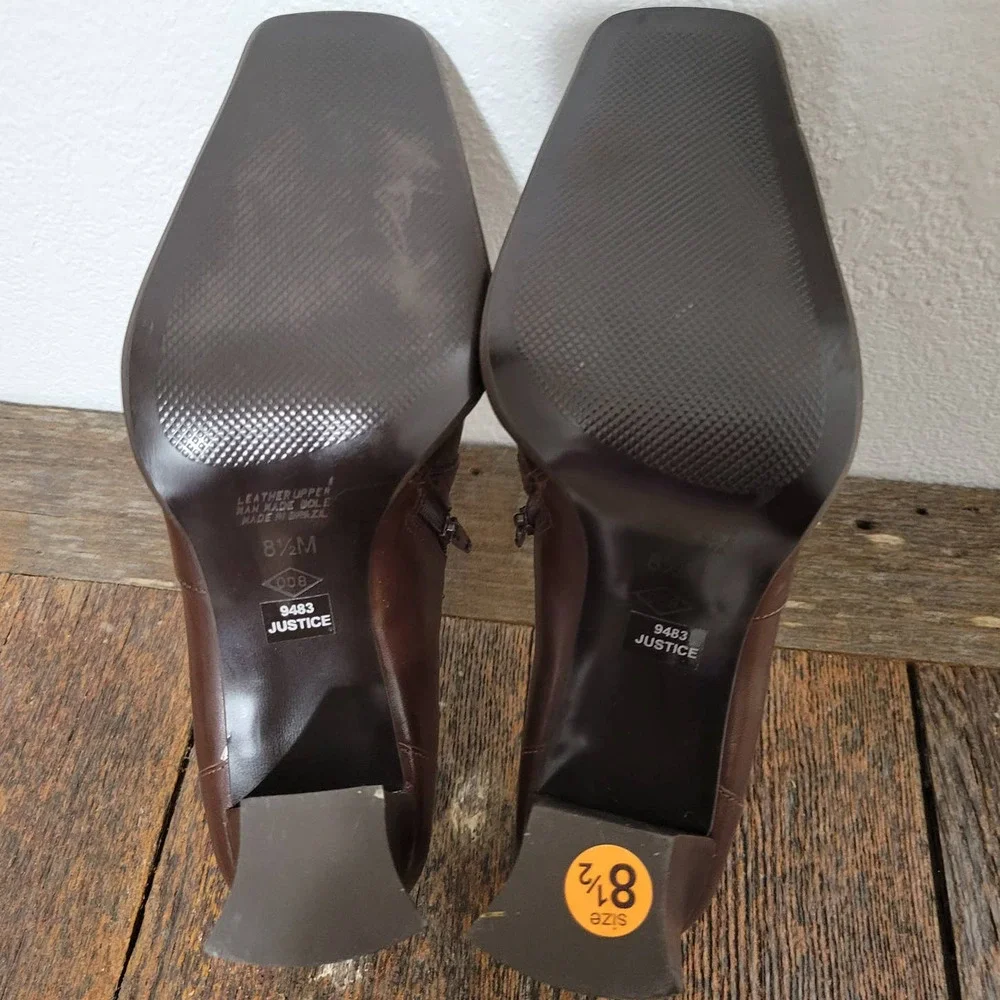 dibia 'Justice' Square Toe Brown Leather Side Zip Pumps - Picture 7 of 8